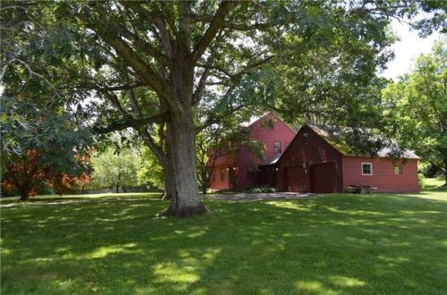 17 Old Stone Rd, Gaylordsville, CT 06755-1116
