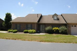 406 Quaker Lake Dr, High Point, NC 27263-3285