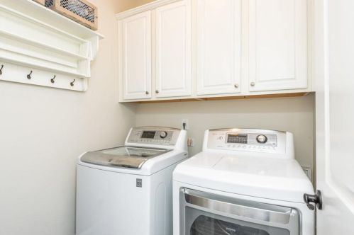 3486 Brookleigh Ln, Atlanta GA  30319-2218 exterior