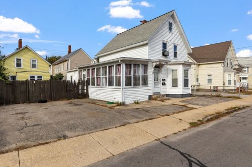 3 Middle St, Nashua NH  03060-6416 exterior