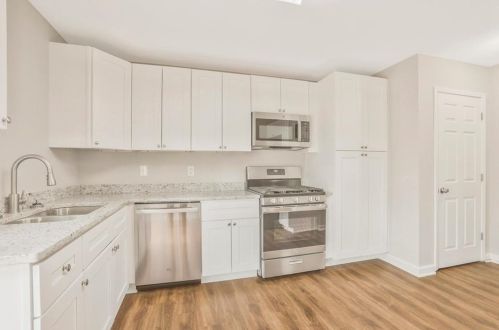 2000 Lost Forest Ln, Conyers GA  30094-6123 exterior