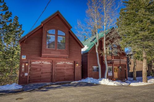 12275 Stockholm Way, Truckee CA  96161-6945 exterior