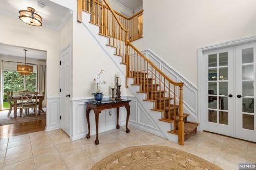 4 Morgan Ct, Dover NJ  07869-1445 exterior