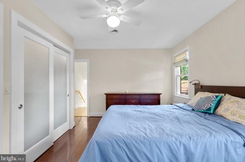 800 Easley St, Silver Spring MD 20910-4587 exterior