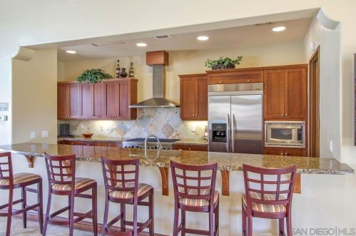 1470 Caminito Sicilia, Chula Vista CA  91915-4142 exterior