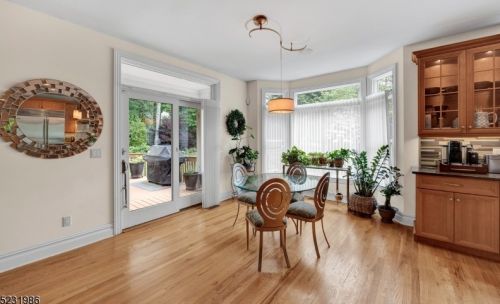 2 Sherwood Ct, Dover NJ  07869-2624 exterior