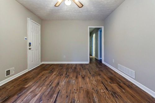 6650 Homestead Rd, Rex GA 30273-1812 exterior