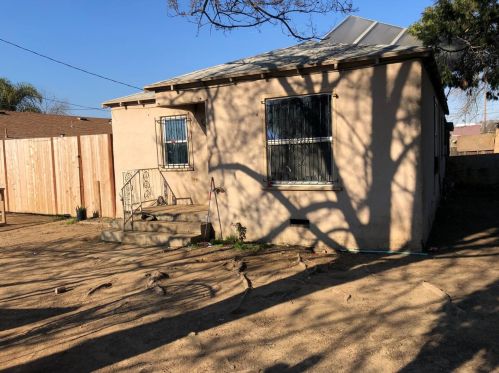 1821 Kenneth St, Modesto, CA 95351-3416
