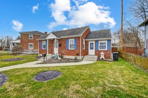 1265 Cedarview Dr, Springfield, OH 45503-3421