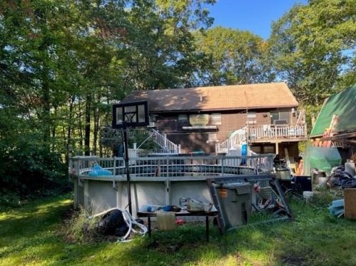 15 Elwood Rd, Derry, NH 03038-5426