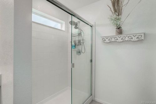 21051 60th Ave, Denver CO  80019 exterior