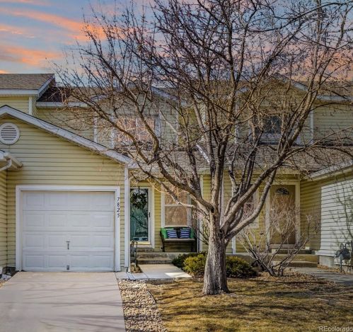 7825 Kittredge Cir, Englewood CO  80112-4644 exterior