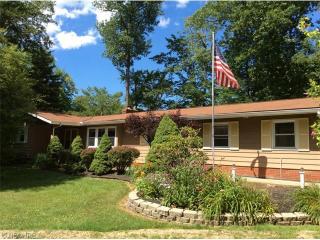 716 Circlewood Dr, Aurora, OH 44202-9773