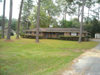 111 Brumby Ave, Reidsville, GA 30453-4834