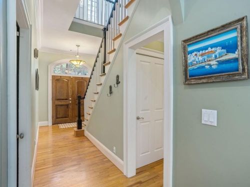 2507 Brookline Cir, Atlanta GA  30319-3690 exterior