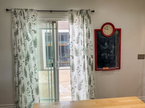 11568 Freedom Trl, Riverside CA  92503-5066 exterior