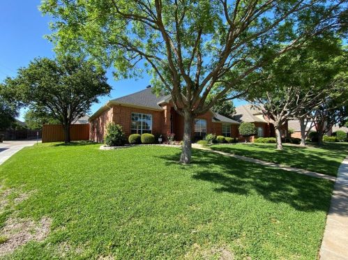 4125 Candlewyck Dr, Plano TX  75024-4803 exterior