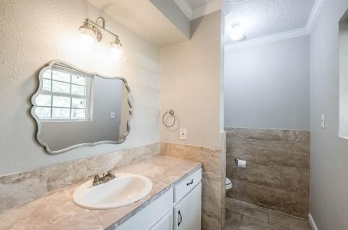 1008 Collins Rd, Richmond TX 77469-2745 exterior