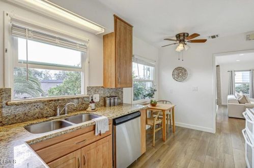 2919 El Caminito, Glendale CA  91214-2006 exterior