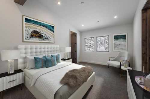 11861 Bottcher Loop, Truckee CA  96161-2793 exterior