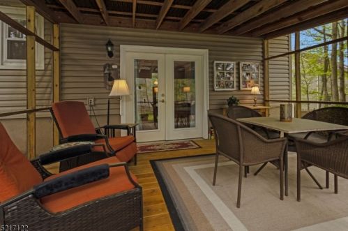 1097 Sussex Tpke, Dover NJ  07869-4206 exterior