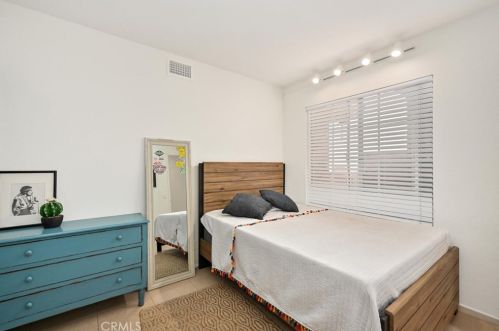 889 Sapphire Ln, Anaheim CA  92807-4864 exterior