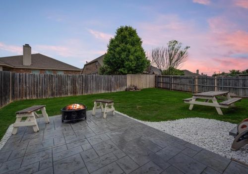 8632 Running River Ln, Fort Worth TX  76131-3380 exterior