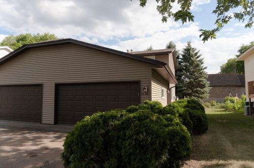 1656 Donald Ct, Saint Paul MN  55121-1753 exterior