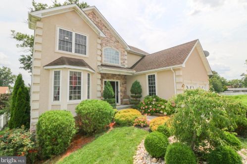 320 Majestic Ave, Gloucester, NJ 08031-1481