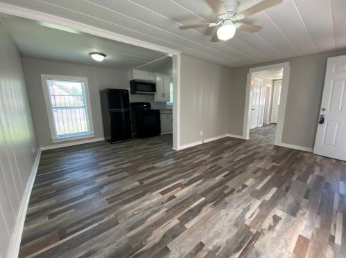 729 Lowden St, Fort Worth TX  76104-7223 exterior