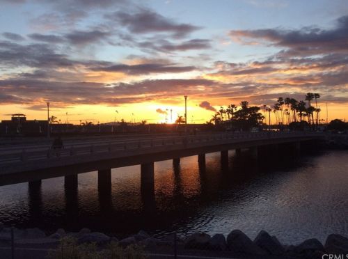 305 Regatta Way, Seal Beach, CA 90740-5985