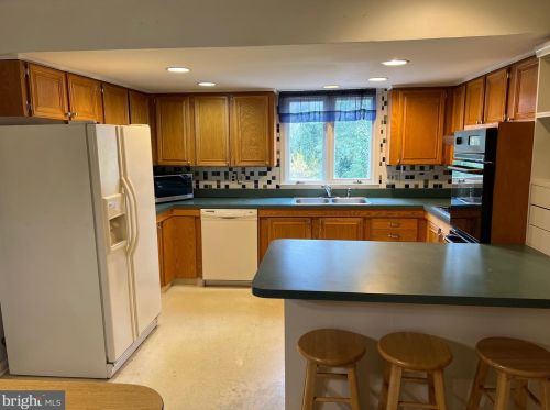 308 Marlinspike Dr, Severna Park, MD 21146-3309