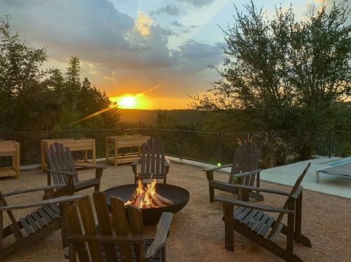 3314 Far View Dr, Austin TX  78730-3303 exterior