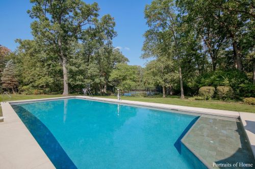 11300 79th St, Willowbrook IL  60527-5107 exterior