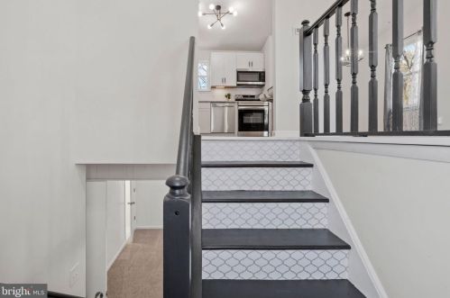 8335 Collins Ave, Camden NJ  08109-3568 exterior