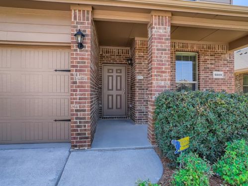 5009 Grayson Ridge Dr, Fort Worth TX  76179 exterior