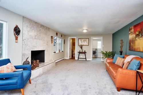 5564 Mansfield Ave, Denver CO  80237-1064 exterior