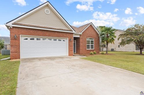 106 Perth Ct, Warner Robins, GA 31088-1105