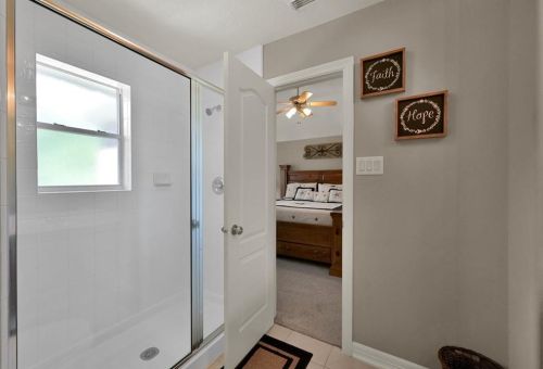 9010 Willow Spg Ln, Conroe TX  77302-3496 exterior
