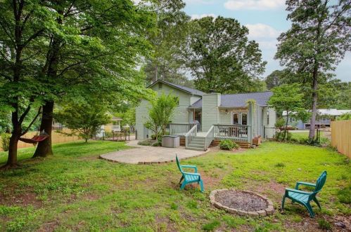 323 Doeskin Ln, Smyrna, GA 30082-3936