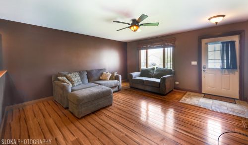 1713 Havens Dr, Bull Valley, IL 60098-2789