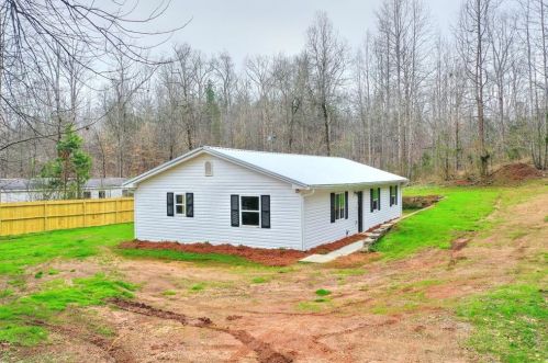 202 Cooper Valley Rd, Martin, GA 30557-4968