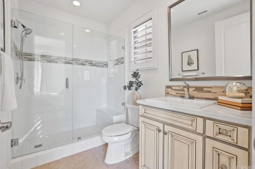 130 Long Fence, Irvine CA  92602-1807 exterior
