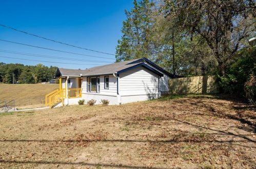 2004 Hi Roc Rd, Conyers GA  30012-2534 exterior
