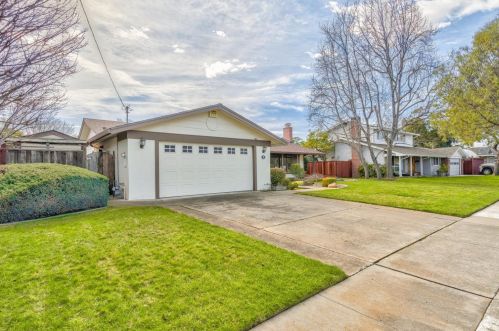 35133 Blackburn Dr, Newark, CA 94560-1306