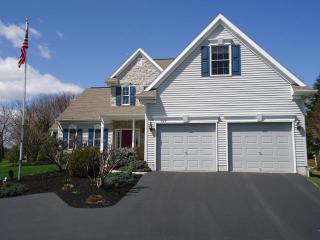 529 Waterside Cir, Lebanon PA  17042-9487 exterior