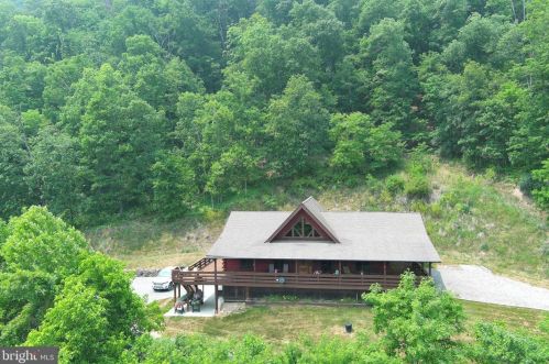 3112 Arnold Stickley Rd, Green Spring, WV 26722-4526