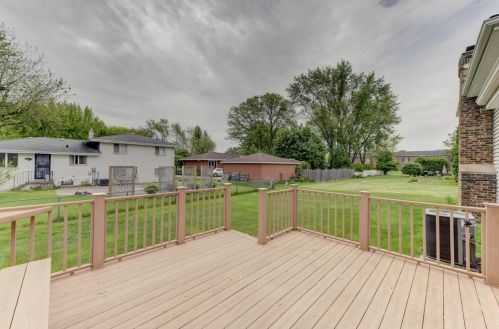 9525 Southwood Dr, Hammond IN 46321-3021 exterior