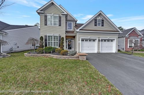 80 Arborridge Dr, Lacey, NJ 08731-1062