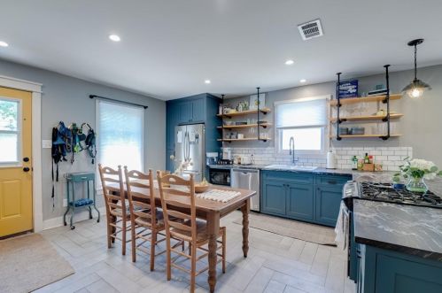 1618 6th Ave, Fort Worth TX  76104-4331 exterior